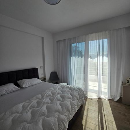 Sea & Sun Apartment Vlore Exterior photo