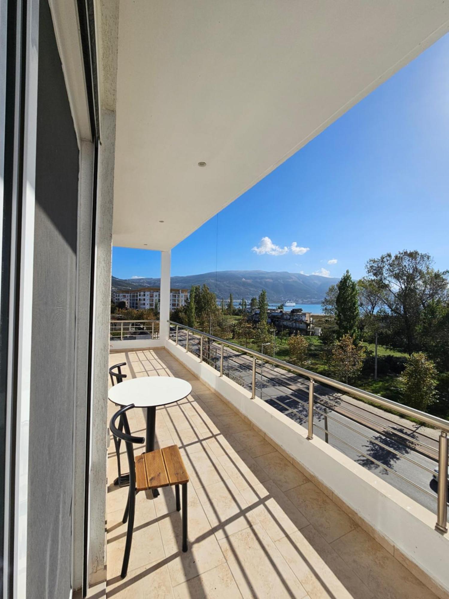 Sea & Sun Apartment Vlore Exterior photo
