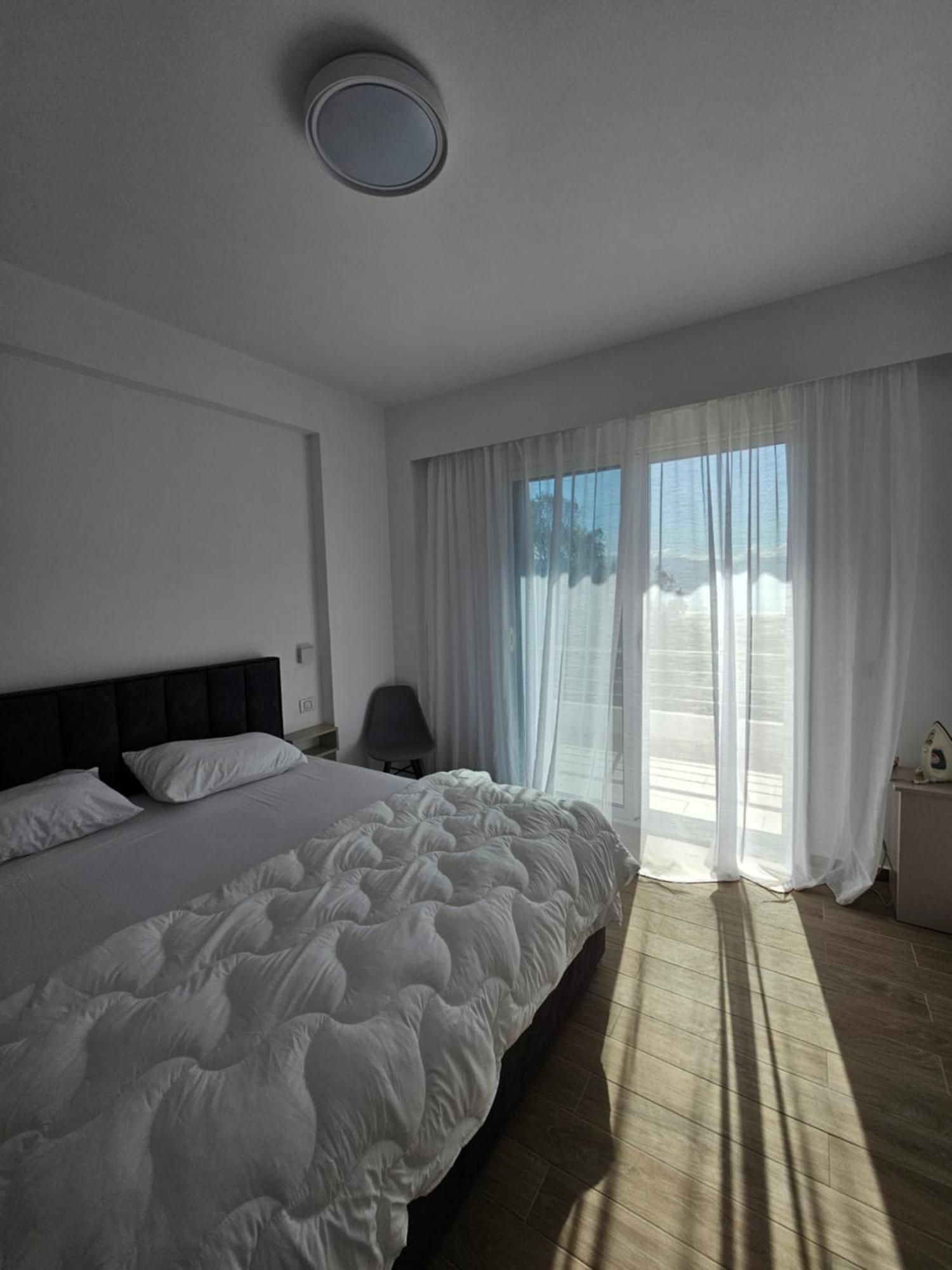 Sea & Sun Apartment Vlore Exterior photo